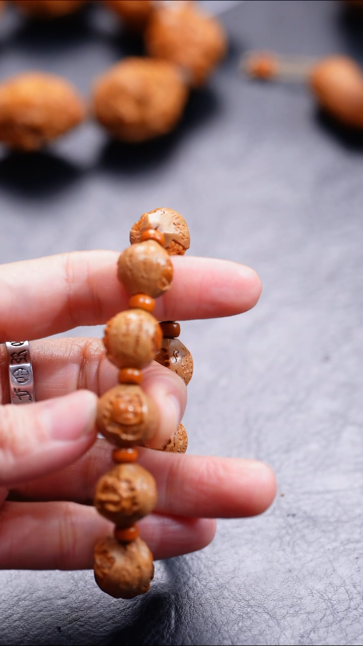 【闪购商品】橄榄核吊坠橄榄核