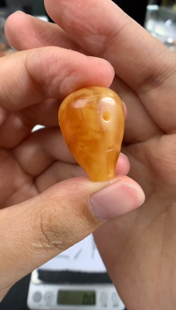 蜜蜡未镶嵌珠宝奇石1