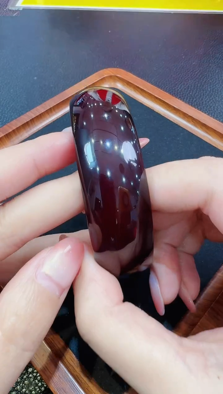 【闪购商品】玛瑙/玉髓手镯未镶嵌发一件