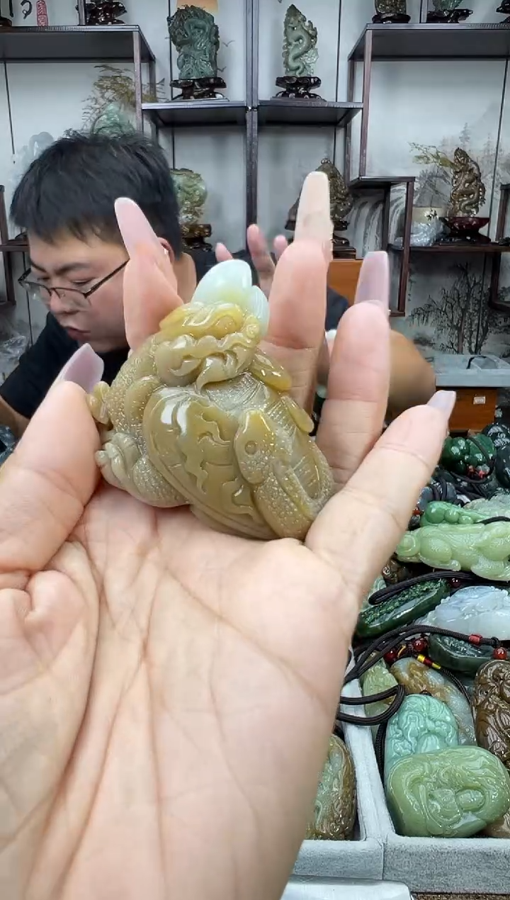 和田玉未镶嵌把件1