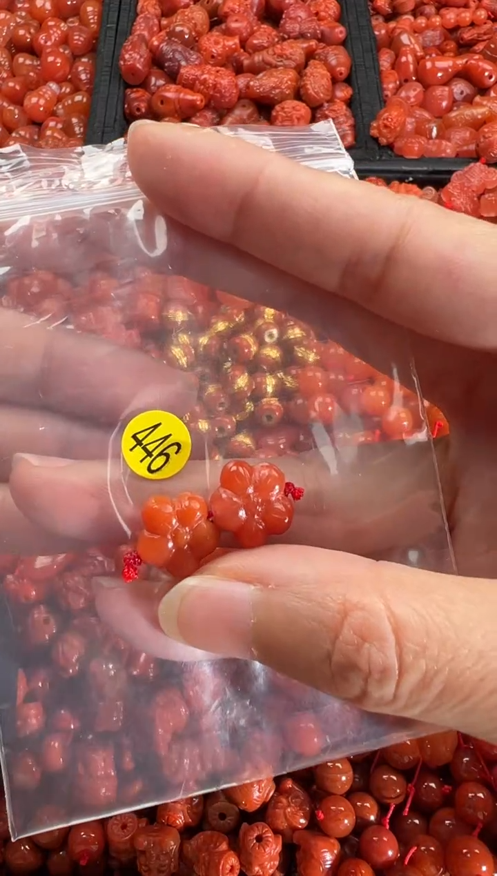 【闪购商品】南红玛瑙颈饰未镶嵌1