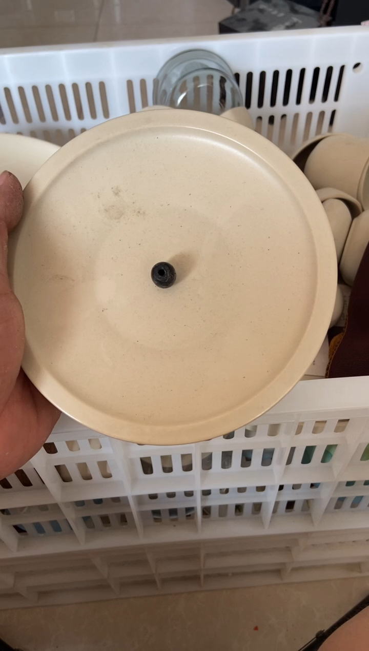 杯无运费险有瑕疵的摄影的产品有使用过的痕迹有点脏介意勿拍