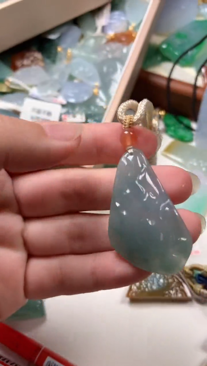 【闪购商品】翡翠颈饰未镶嵌吊坠