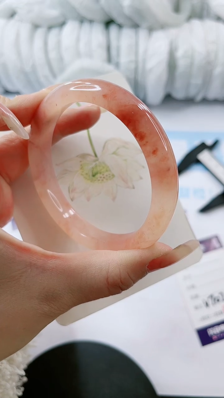 【闪购商品】石英质玉手镯未镶嵌多样性发货V702