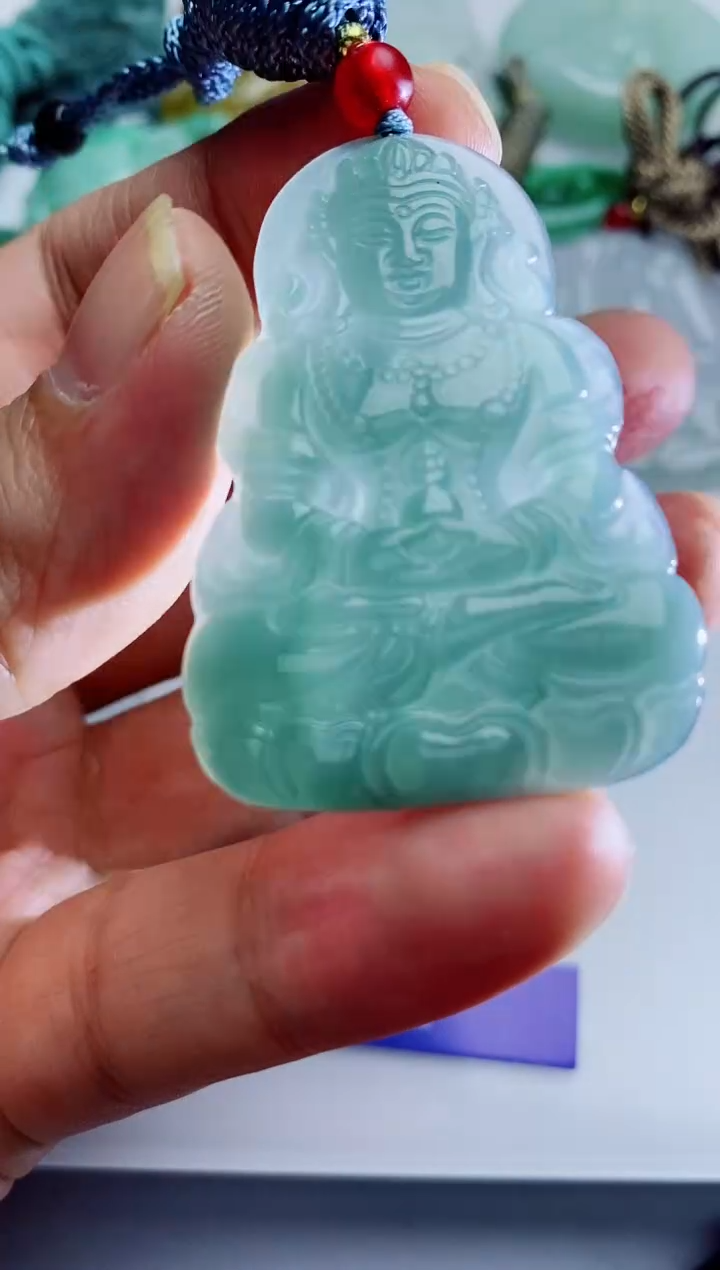 【闪购商品】翡翠吊坠(不含链)未镶嵌多样性随机发其一