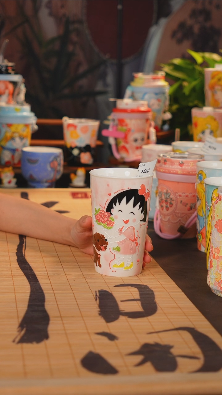 樱桃小丸子系列全手工手绘杯