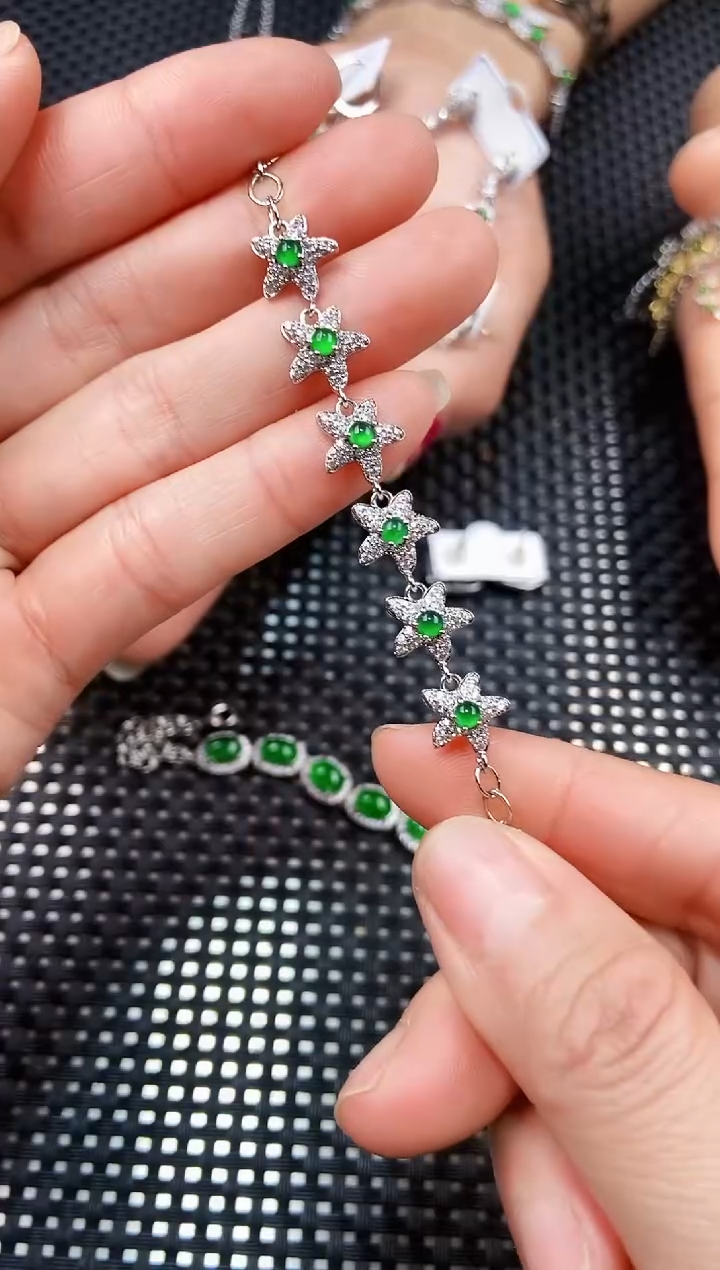 【闪购商品】翡翠手链未镶嵌11111111