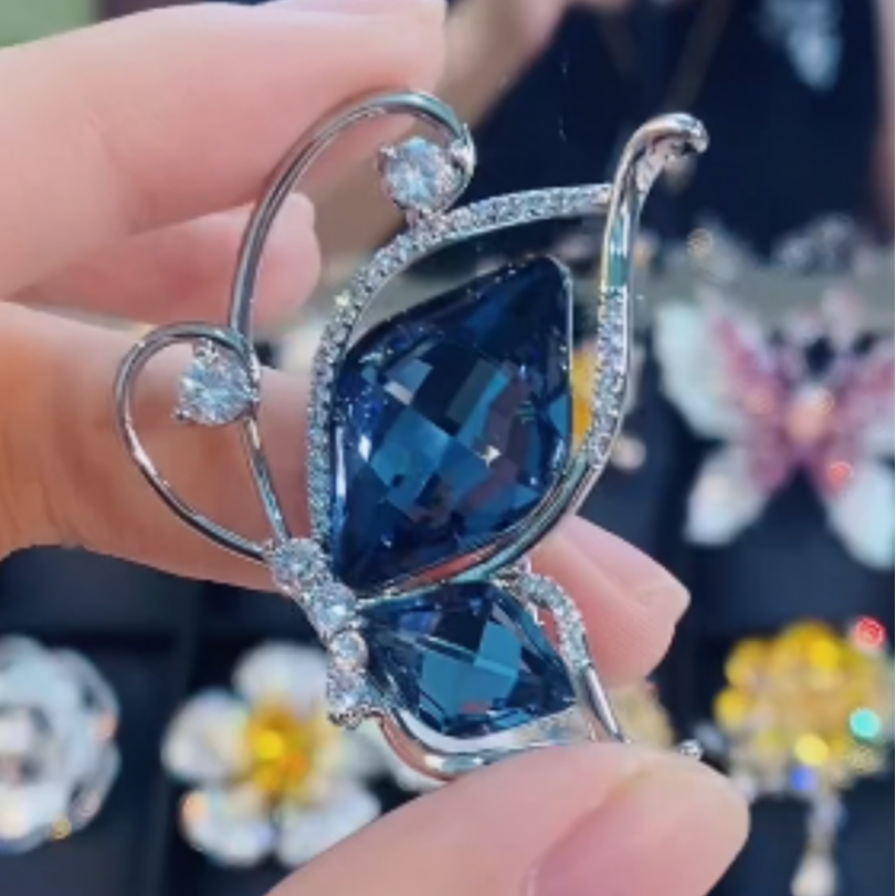 kasiya/卡思雅 铜合金胸针 时尚蓝色蝴蝶女士胸针