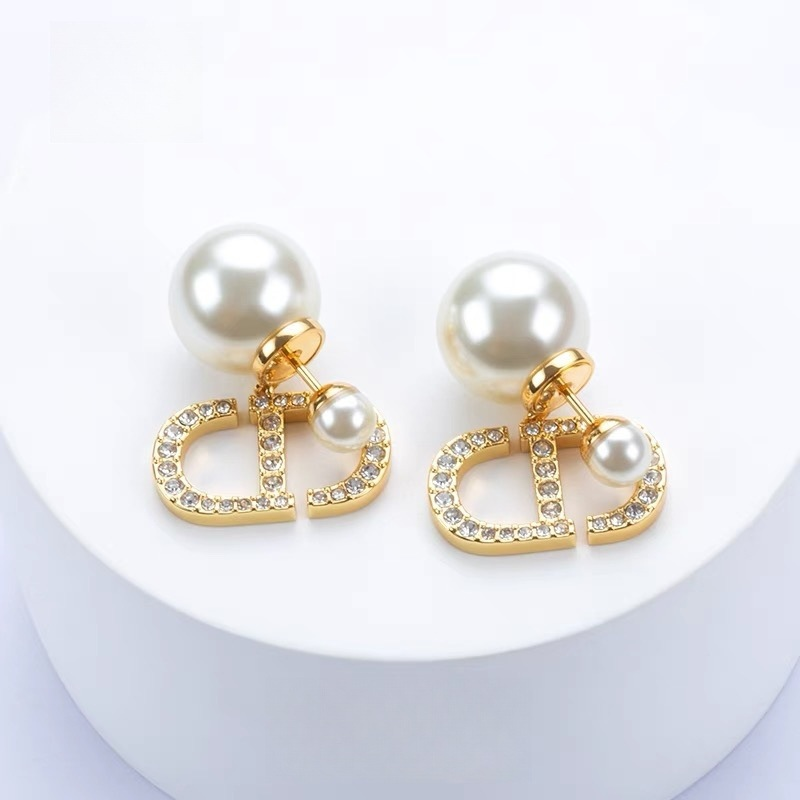 铜合金仿珍珠耳饰 QIAN XI S925银针  轻奢法式耳环气质耳钉时尚