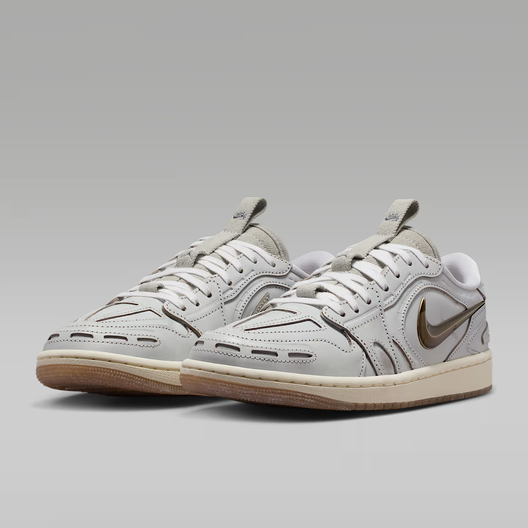 耐克/NIKE情侣款AirJordan1Low舒适缓震百搭低帮板鞋 IM6662181