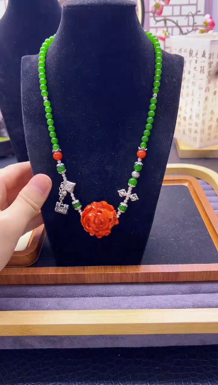 【闪购商品】和田玉颈饰银S925镶嵌X819          