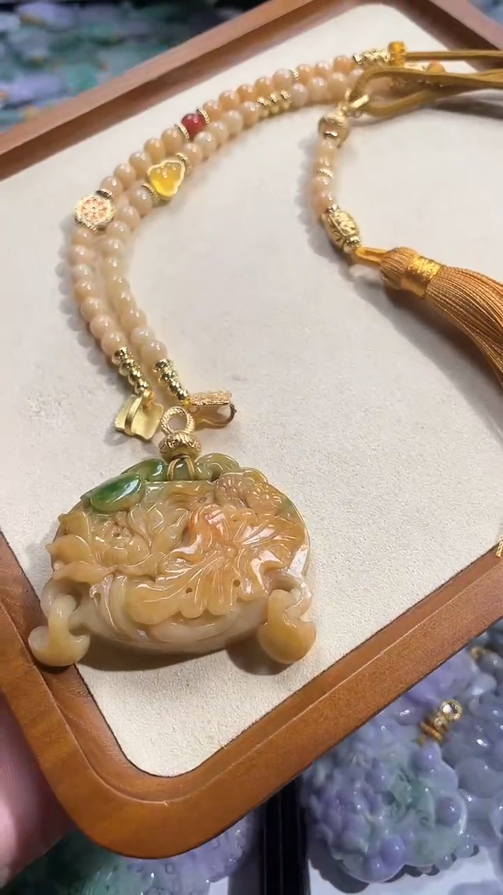 【闪购商品】翡翠颈饰未镶嵌吊坠