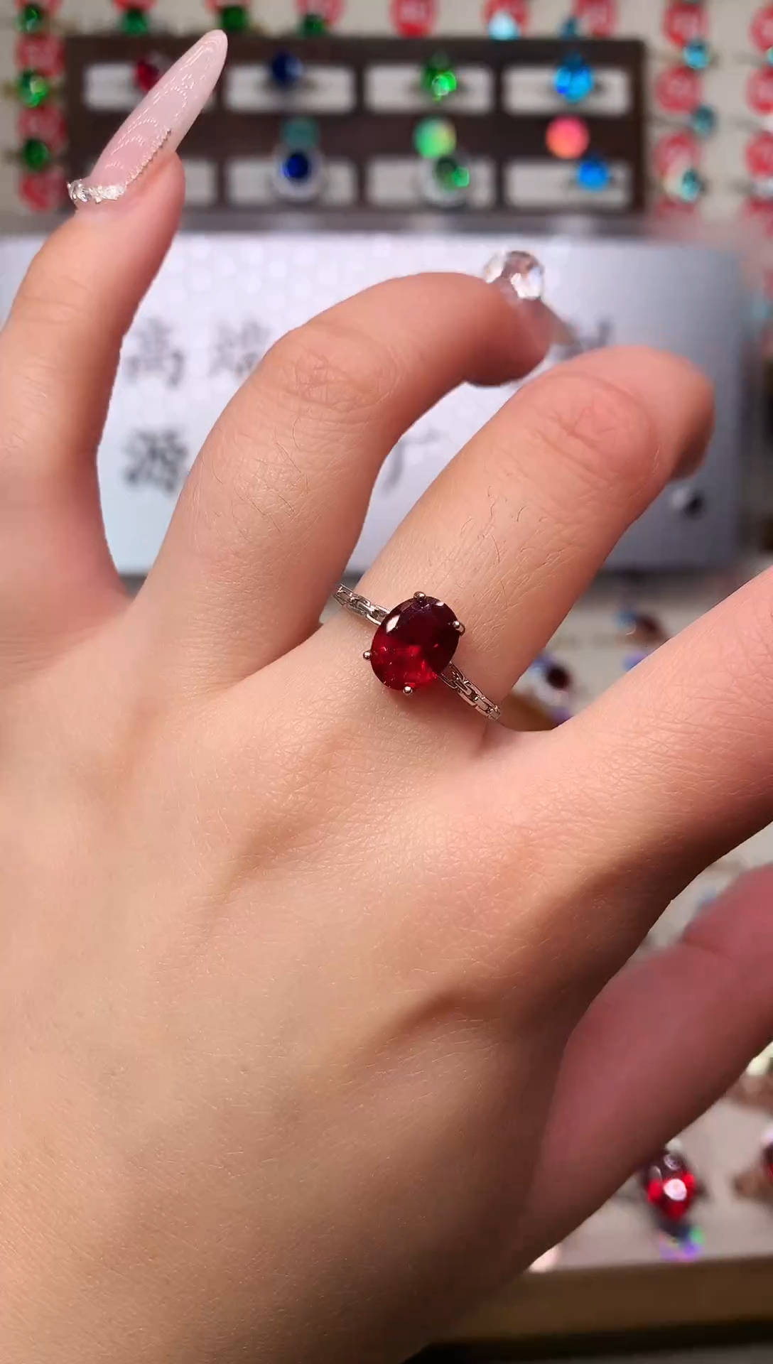 银S925镶嵌戒指红宝石7*9 酒红 银托