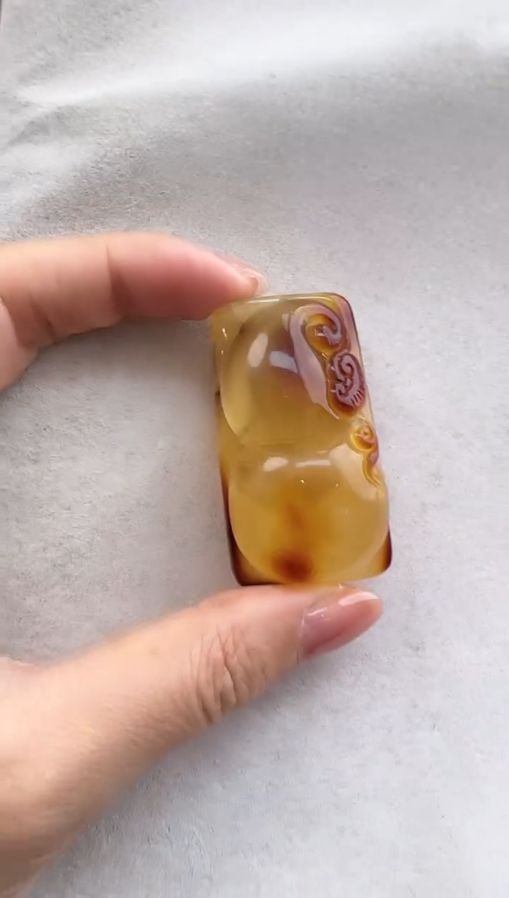 【闪购商品】琥珀裸石未镶嵌10205316-吊坠