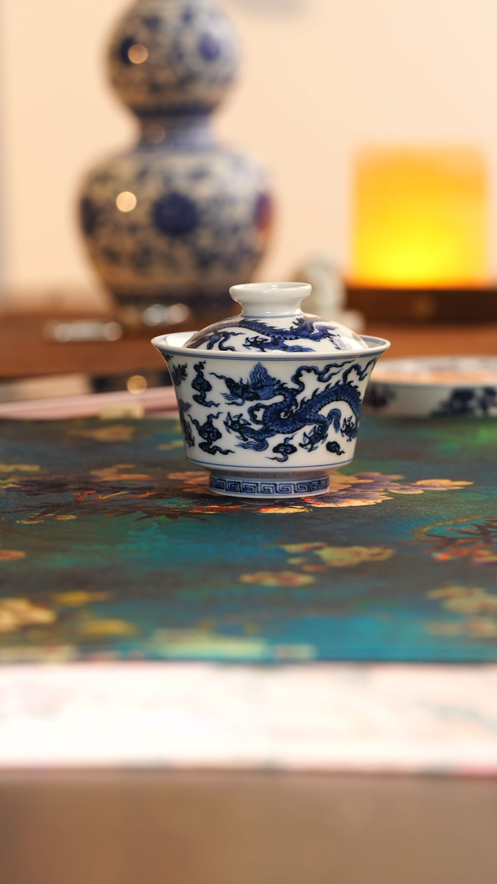 【闪购商品】松风馆龙纹小盖碗