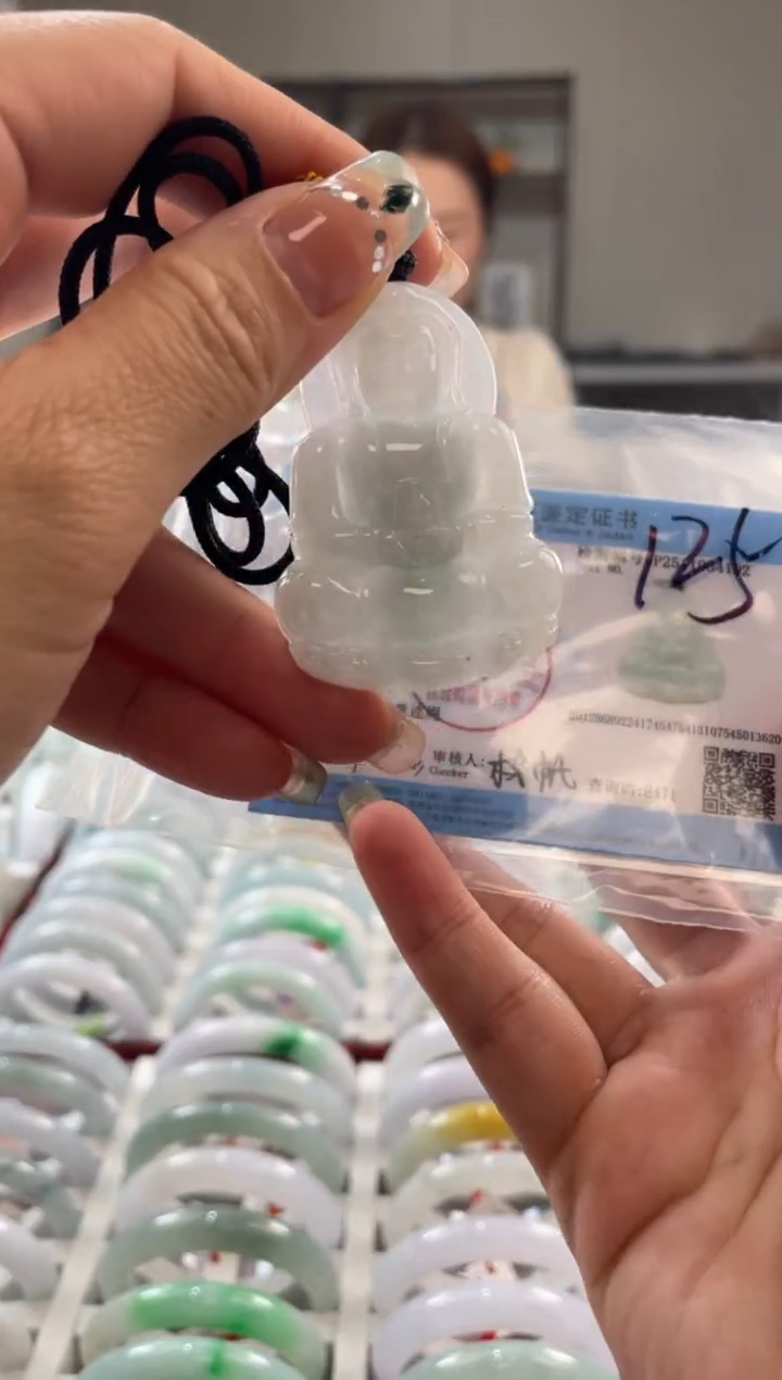 颈饰未镶嵌翡翠多样性发一