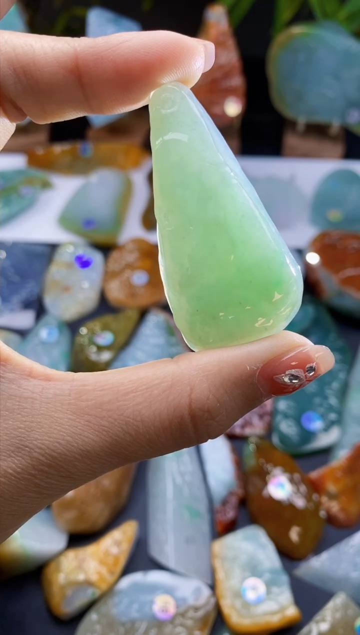 【闪购商品】定制翡翠未镶嵌翡翠