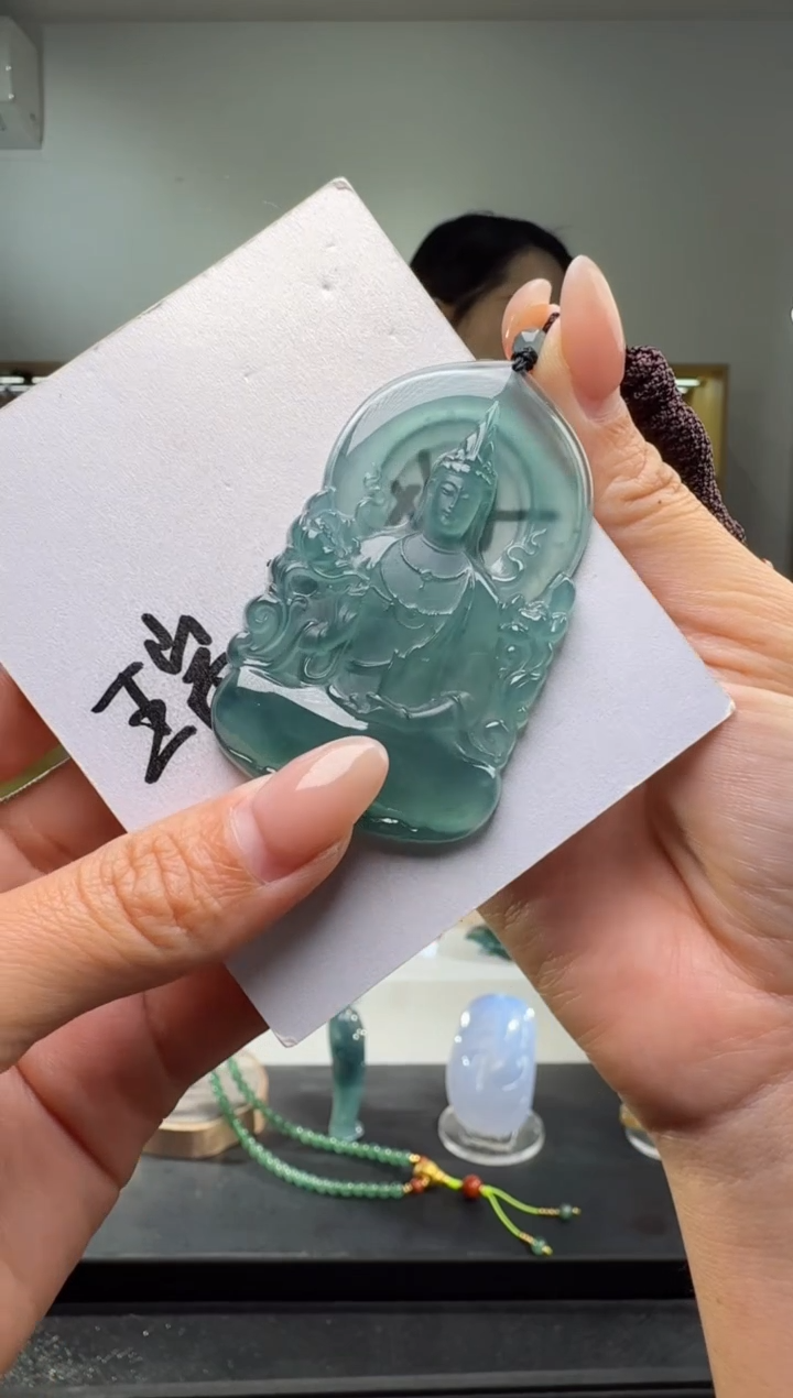 吊坠(不含链)未镶嵌翡翠观音