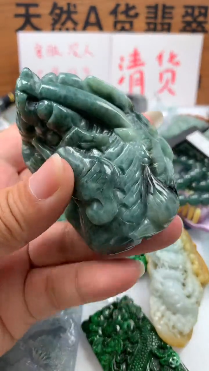 【闪购商品】翡翠颈饰未镶嵌保真天然A货翡翠