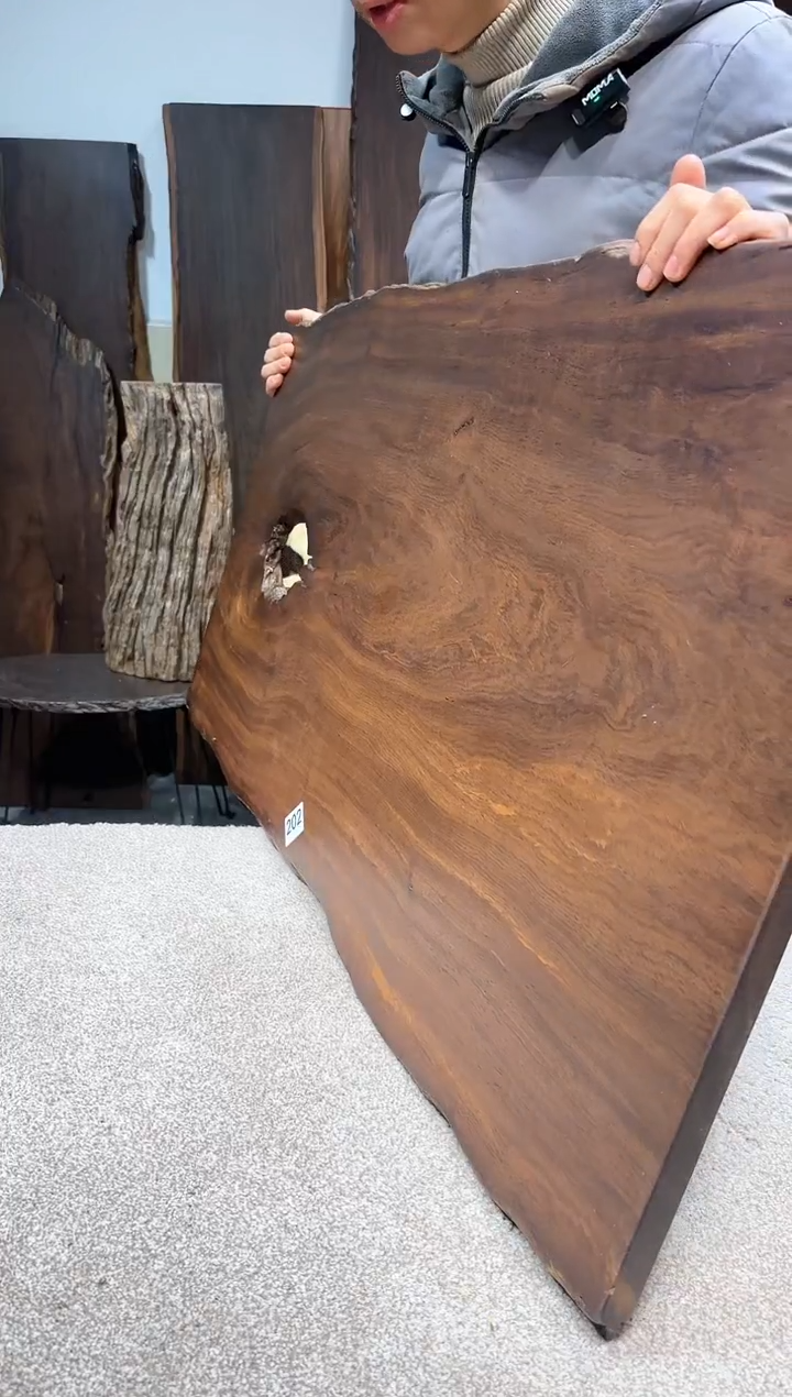 【闪购商品】风车木（黑檀木）尺寸101*58*2.4编号202