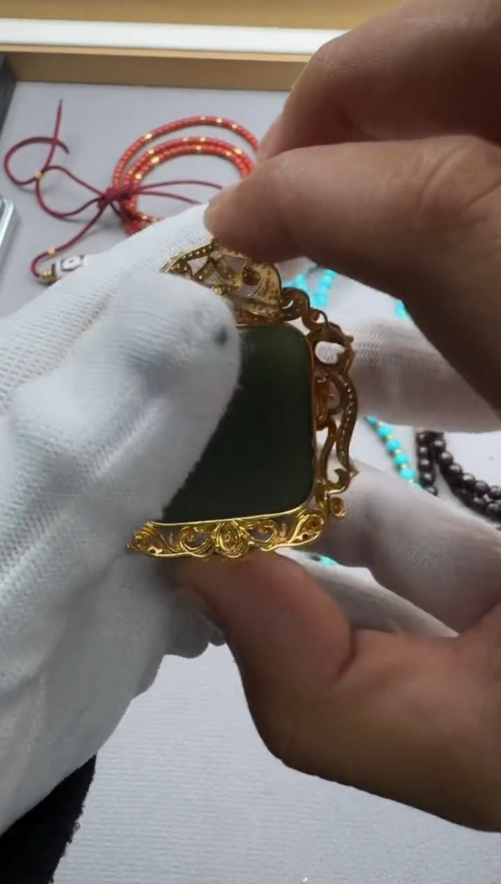 【闪购商品】和田玉（碧玉）配饰配饰18K金镶嵌配饰配饰