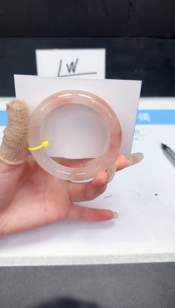 【闪购商品】石英质玉手镯未镶嵌82-53