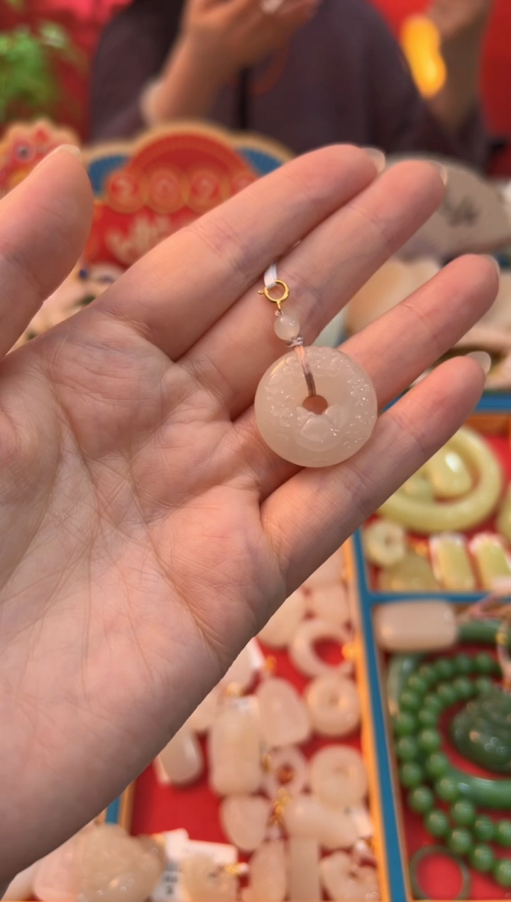 【闪购商品】和田玉吊坠未镶嵌藕粉花狐狸凤九