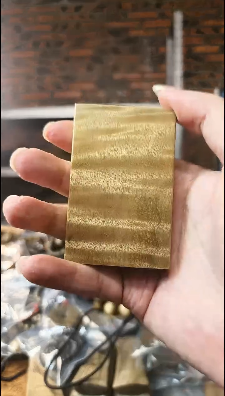 【闪购商品】楠木（金丝楠）把件无事牌