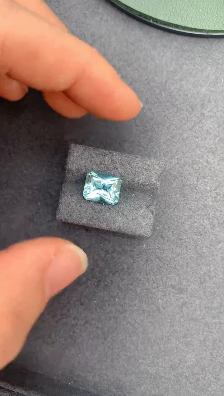 海蓝宝石裸石未镶嵌3.7ct海蓝宝