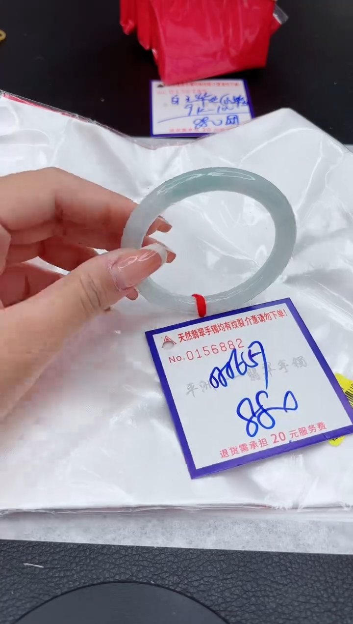 翡翠手镯未镶嵌11111111111111