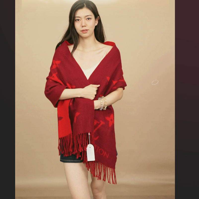 95新 LouisVuitton/路易威登 双面围巾146*75红色/250911LLLCB05