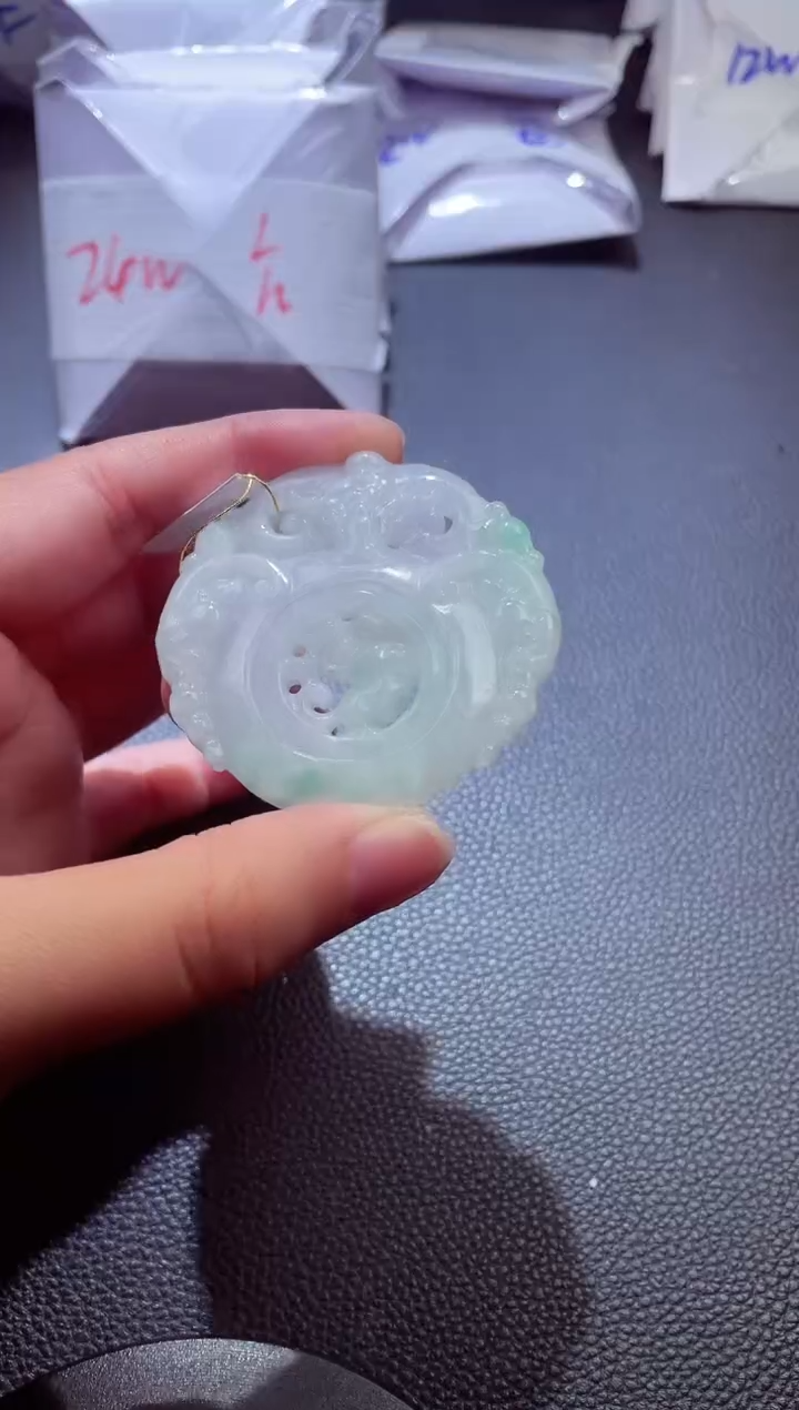 颈饰未镶嵌翡翠00008852