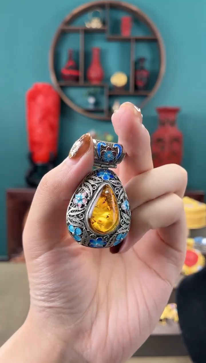 非遗手工花丝镶嵌吊坠