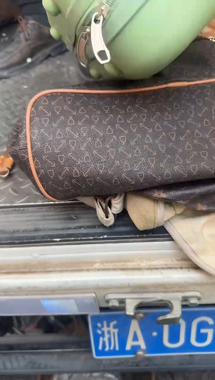 茶盏凡**子直播闪购改价链接86