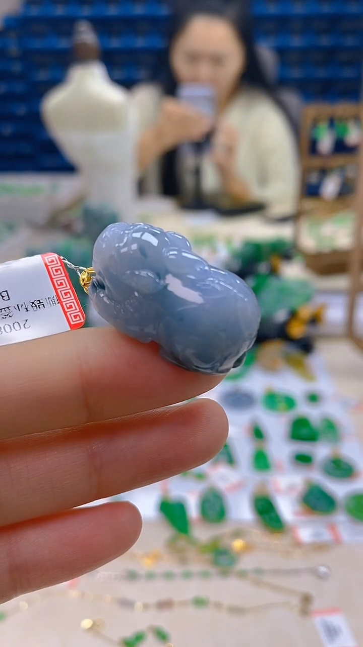 颈饰18K金镶嵌翡翠新号开播 全场乱卖