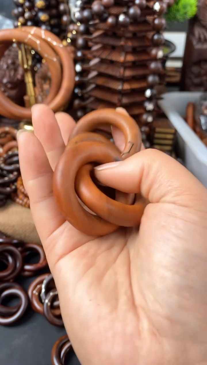 【闪购商品】木枣木微瑕2.5小乾坤圈随机发货