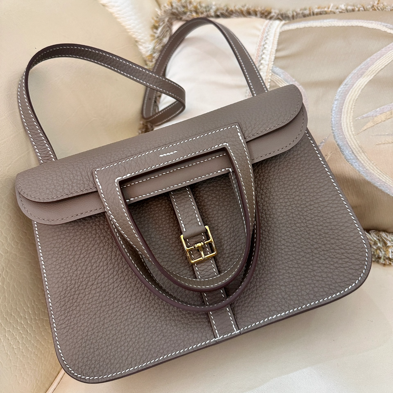 99新 Hermes/爱马仕 小花6珊 Halzan 25 大象灰 TC皮 Z刻 金扣包
