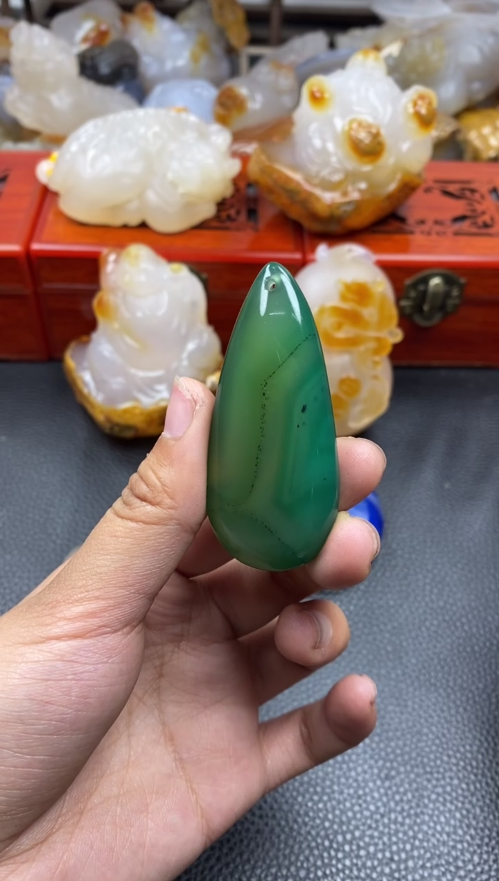 【闪购商品】玛瑙/玉髓挂件未镶嵌00
