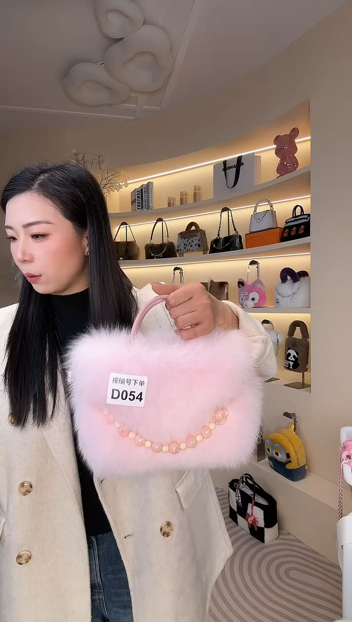 狐狸毛【闪购商品】女包D054