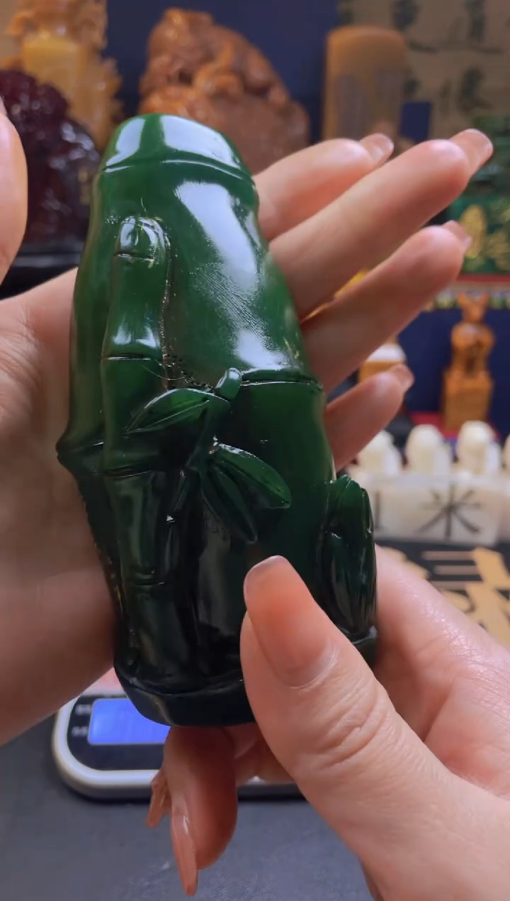 【闪购商品】寿山石印石绝绿竹节