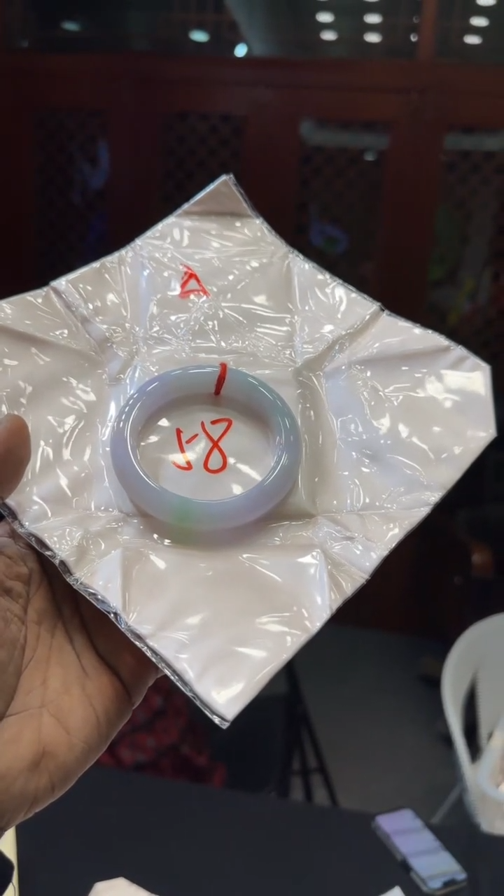 【闪购商品】翡翠手镯未镶嵌手镯