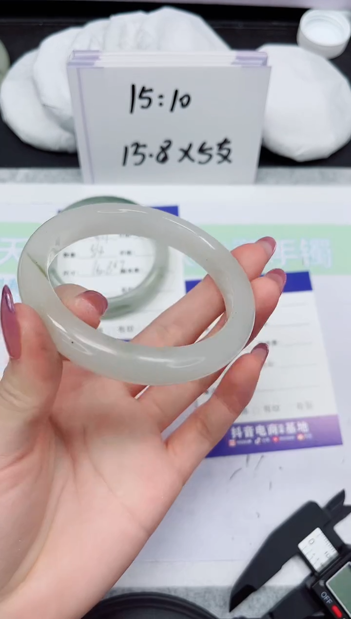 【闪购商品】石英质玉未镶嵌手镯420-59.6