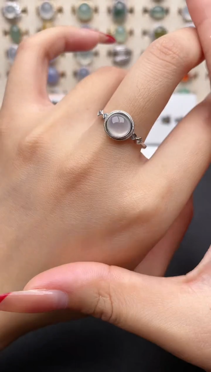 【闪购商品】翡翠戒指银S925镶嵌一物一证一礼盒