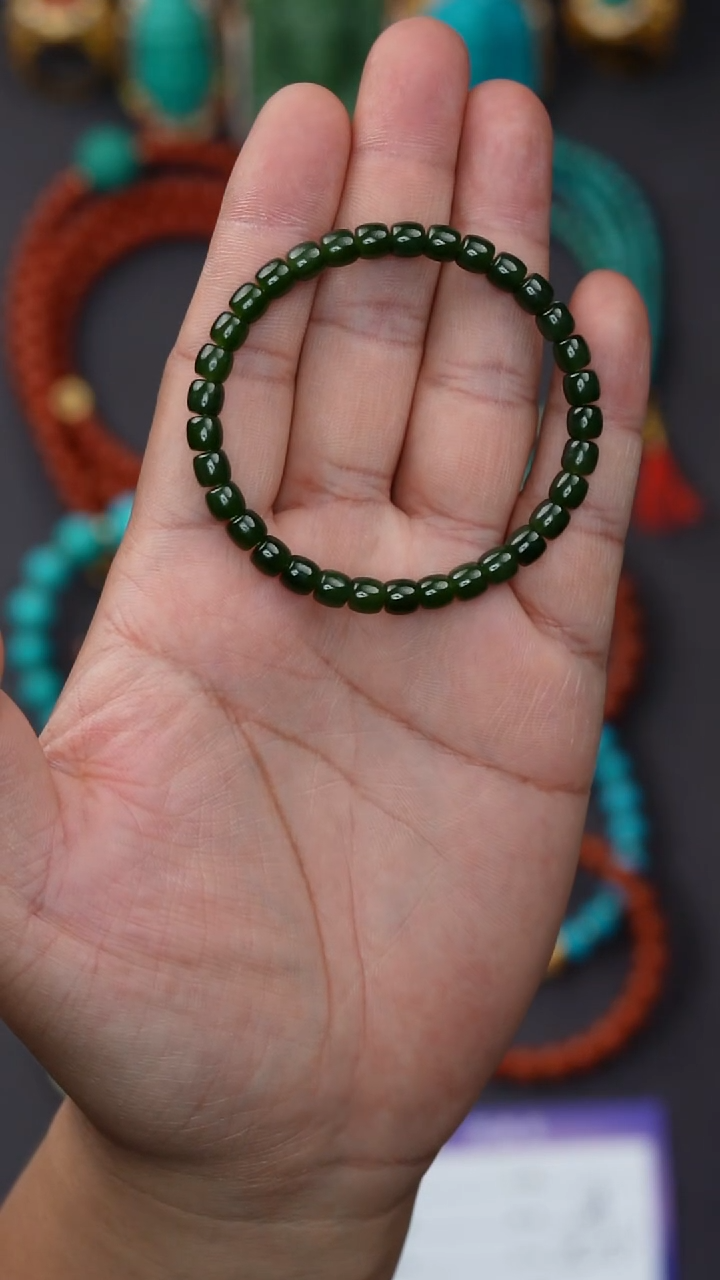 手串未镶嵌和田玉江*空和田玉手串