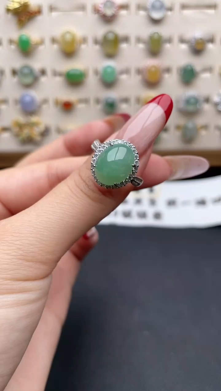 【闪购商品】翡翠戒指银S925镶嵌一物一证一礼盒