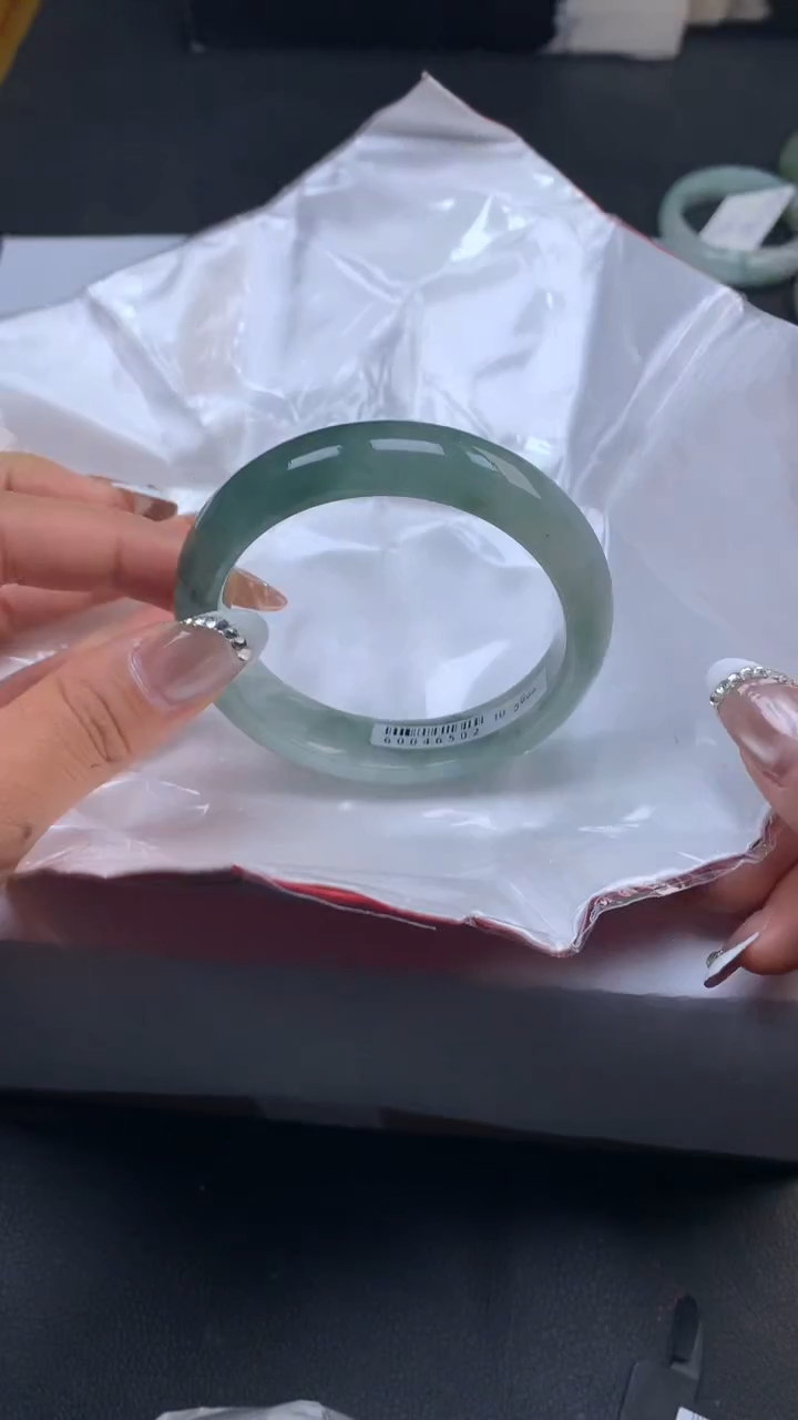 【闪购商品】翡翠手镯未镶嵌天然缅甸A货翡翠手镯