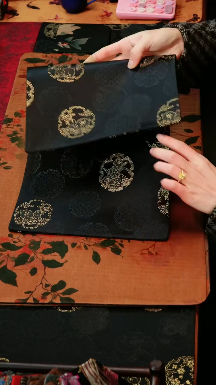 【闪购商品】摆件别具一阁布艺尺寸50+24