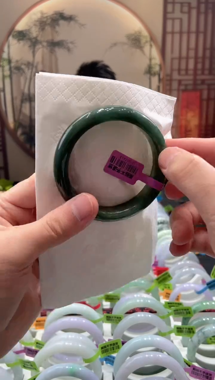 未镶嵌手镯翡翠000051049