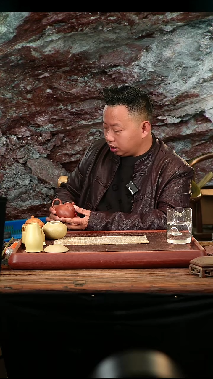 茶壶紫砂微瑕160毫升红降坡梨形