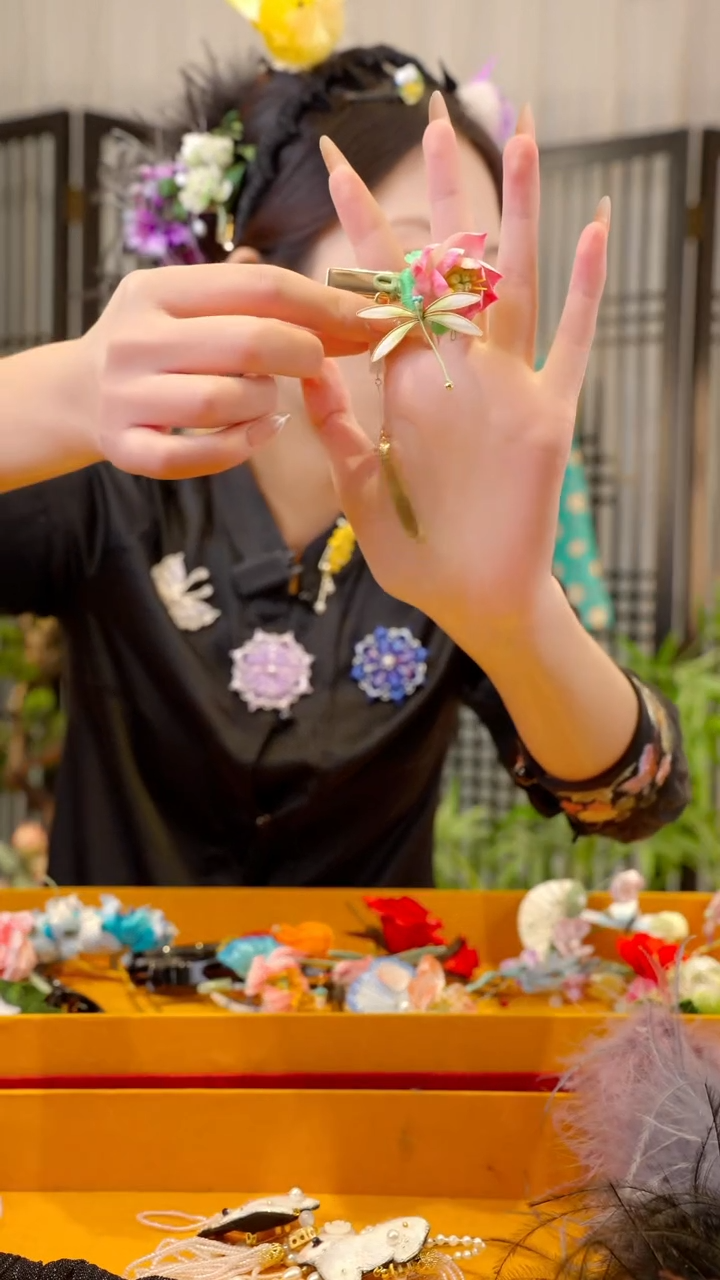 织绣萤***舞非遗手工绒花饰品